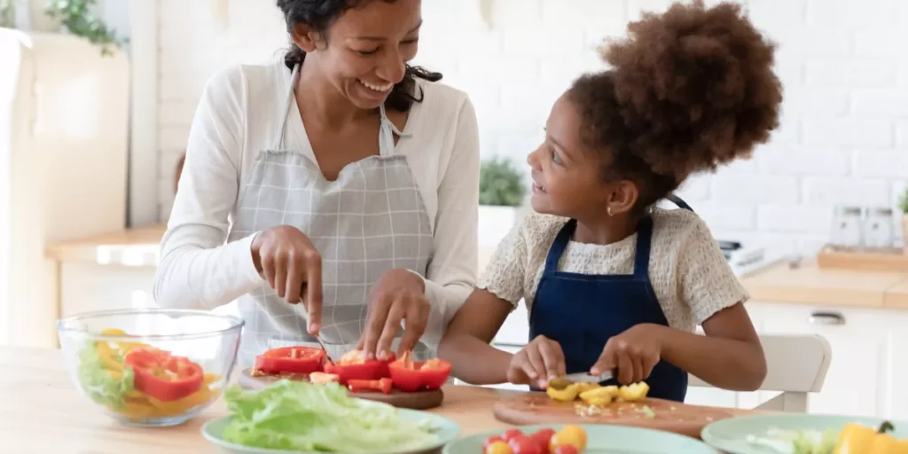A Postpartum Nutrition Guide for Busy Moms
