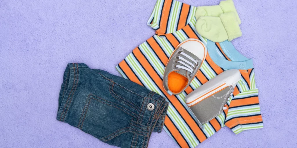 How Do You Choose the Right Size for Baby Clothes?